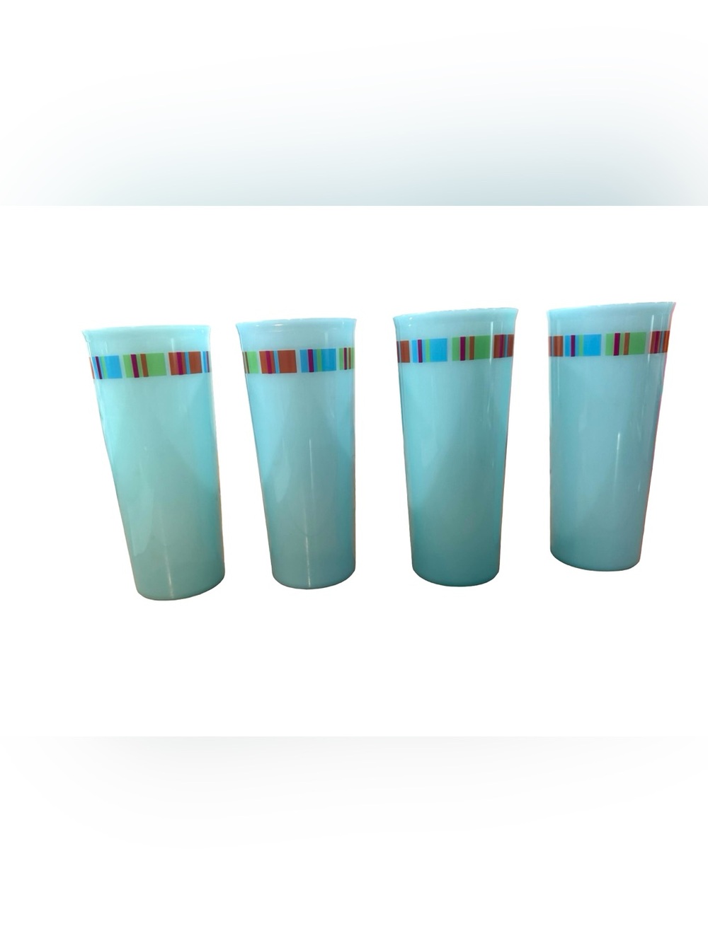 VINTAGE NEW TUPPERWARE 160Z PLASTIC CUPS TALL DRINKING RETRO
BLUE 5170A SET OF 4
